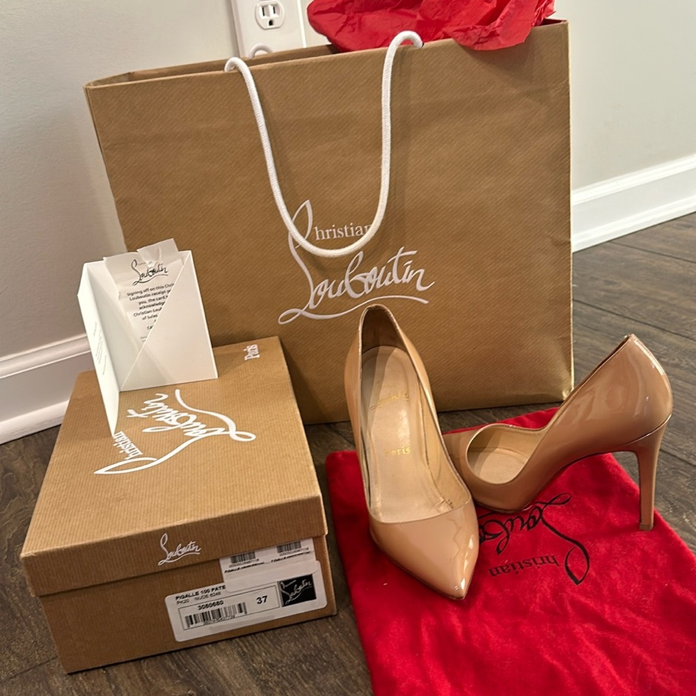Pigalle 100 patent nude heels size 37
